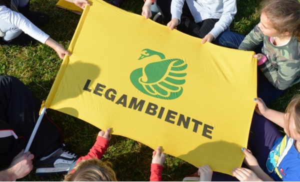 Da Legambiente bandiera “nera” all’assessorato regionale, “verde” alla Forestale