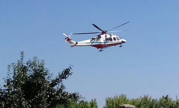 Scontro tra una moto e un trattore in centro, centauro ricoverato al Cto