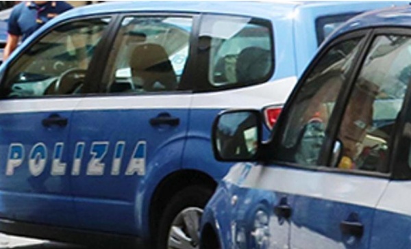 Rubavano auto di lusso al “Pertini”: 27 arresti