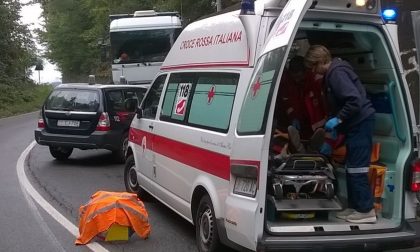 Camion fuori strada a Vauda di Grosso: è intervenuta anche l'Aib Mathi