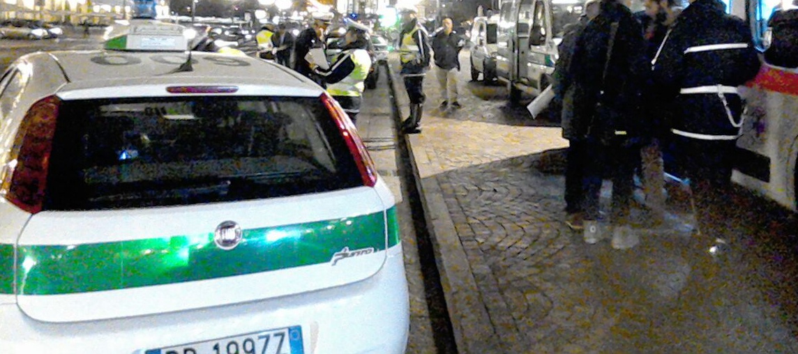 Locali sporchi e cibo mal conservato, il blitz della polizia