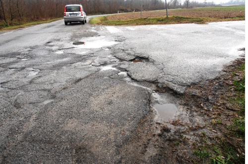 Rivarossa: l’ex provinciale è una “groviera”…
