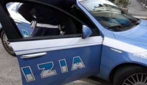 Alla guida senza patente e sull'auto priva di assicurazione giovani "annoiati" inseguiti dalla polizia