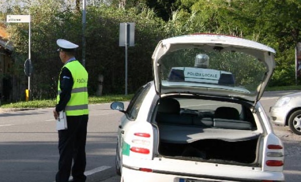 Favria, sempre più auto trovate senza assicurazione