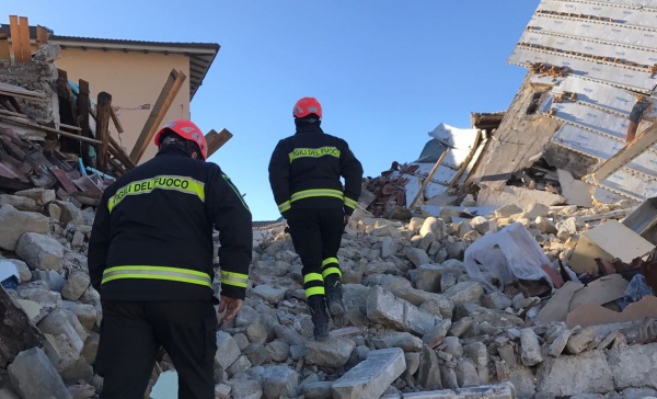 I Vigili del fuoco del Canavese hanno trascorso il Natale in centro Italia