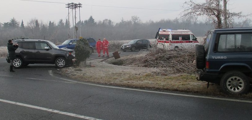 Ennesimo incidente all’incrocio tra San Carlo e San Francesco al Campo