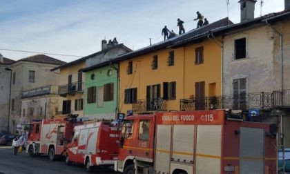 Incendio in pieno centro a Feletto e Ronco