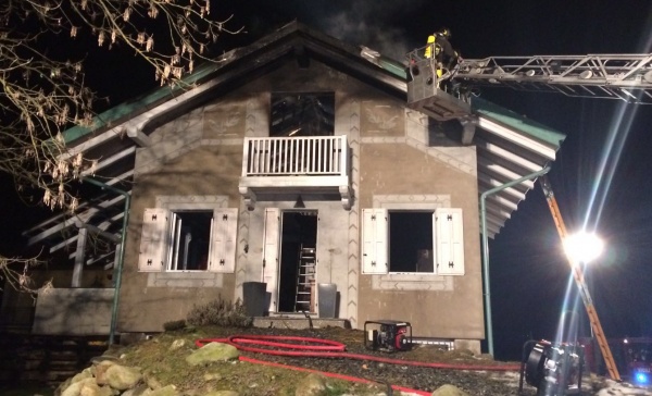 Levone: casa inagibile dopo l’incendio