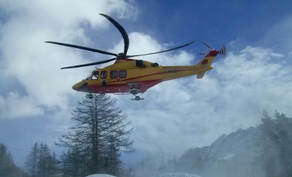 Nuova tragedia in montagna: scialpinista muore per un malore