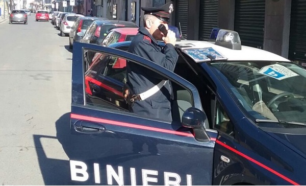 Violenta rissa per gelosia: quattro arresti