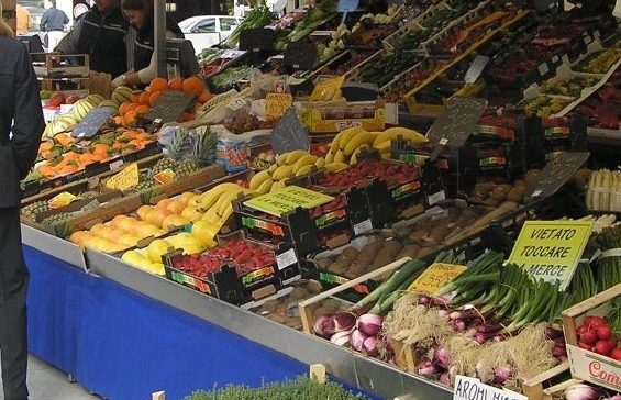 Tredici espositori in più al mercato del Nole Forum: c’è il bando per l’assegnazione dei posti