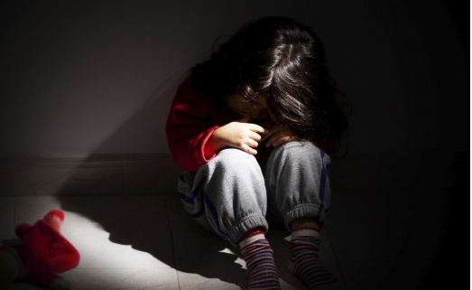 Pedofilo arrestato adescava ragazzini al parco, offriva denaro in cambio di sesso