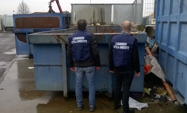 Isole ecologiche: controlli dei carabinieri del Noe