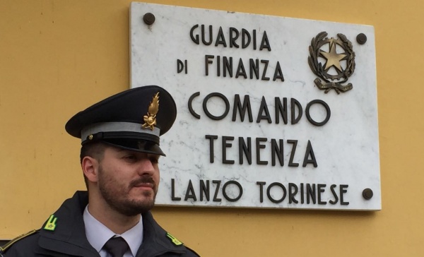La Guardia di Finanza di Lanzo sequestra un  carico di rifiuti speciali