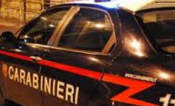 Pensionata  estorce ricariche  di Postepay per  46 mila euro: arrestata