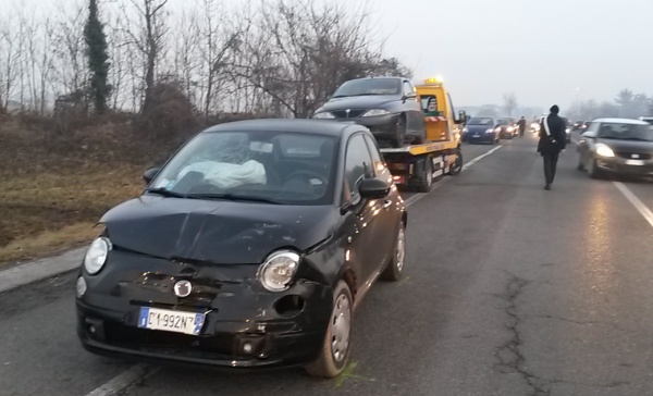 Tamponamento tra due auto sulla Provinciale 222