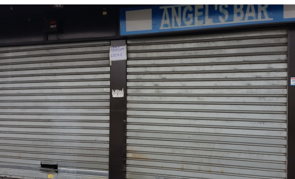 Caselle: chiosco a fuoco