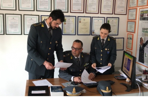 A Rivarolo e Cuorgnè sequestrato il “falso argento”