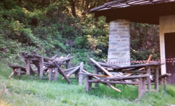 Dopo il vandalismo “chiuso” Ponte Picca