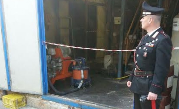 Grave al Cto l’operaio di Leini caduto in una cisterna di acido, in ospedale anche il suo collega intossicato nel tentativo di salvarlo