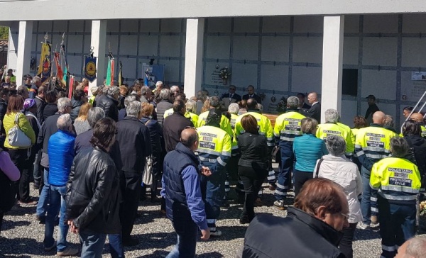 In centinaia per dare l’addio a Simondino Mollo