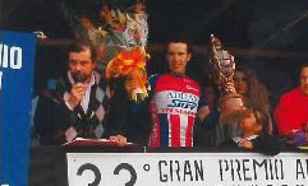Oggi l’ultimo saluto a Pierangelo Sasso, voce del ciclismo ciriacese