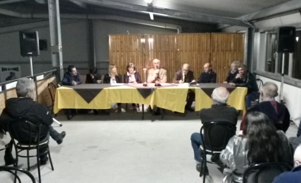 Tanto pubblico per il “consiglio aperto” a Pertusio