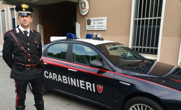 I carabinieri salvano una donna che aveva tentato il suicidio