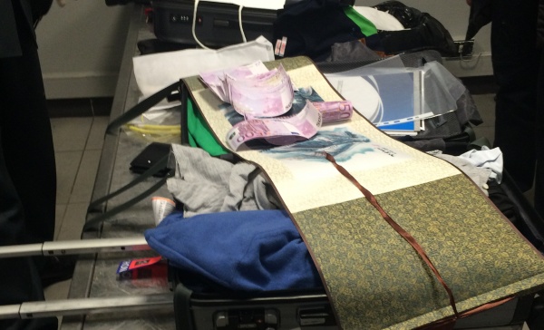 Il denaro? Nascosto nei pannolini