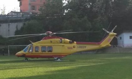 Tre elicotteri in azione tra Forno e Rivara