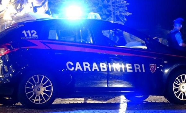Droga in auto: impiegata ai domiciliari