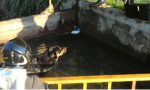 Vigili del fuoco salvano un cane finito nel canale