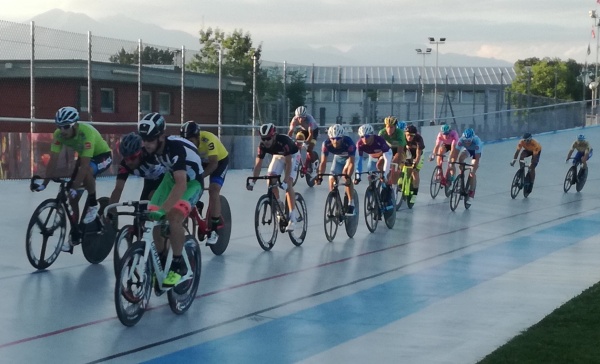 Grande inizio per la “Sei Giorni” di ciclismo in pista