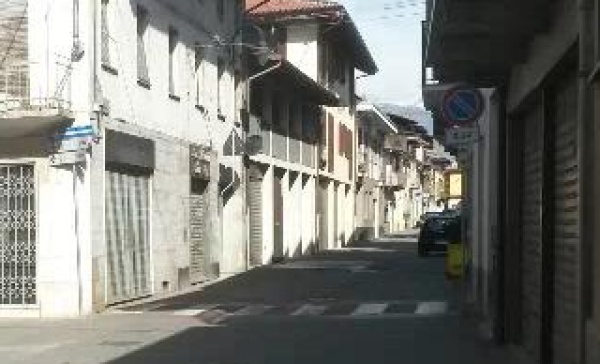 Oggi i funerali della nonna derubata mentre era in coma