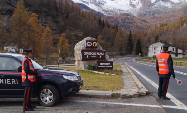Aveva in auto un grosso coltello: denunciato