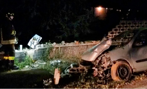 Giovane ferita nella schianto avvenuto nella notte