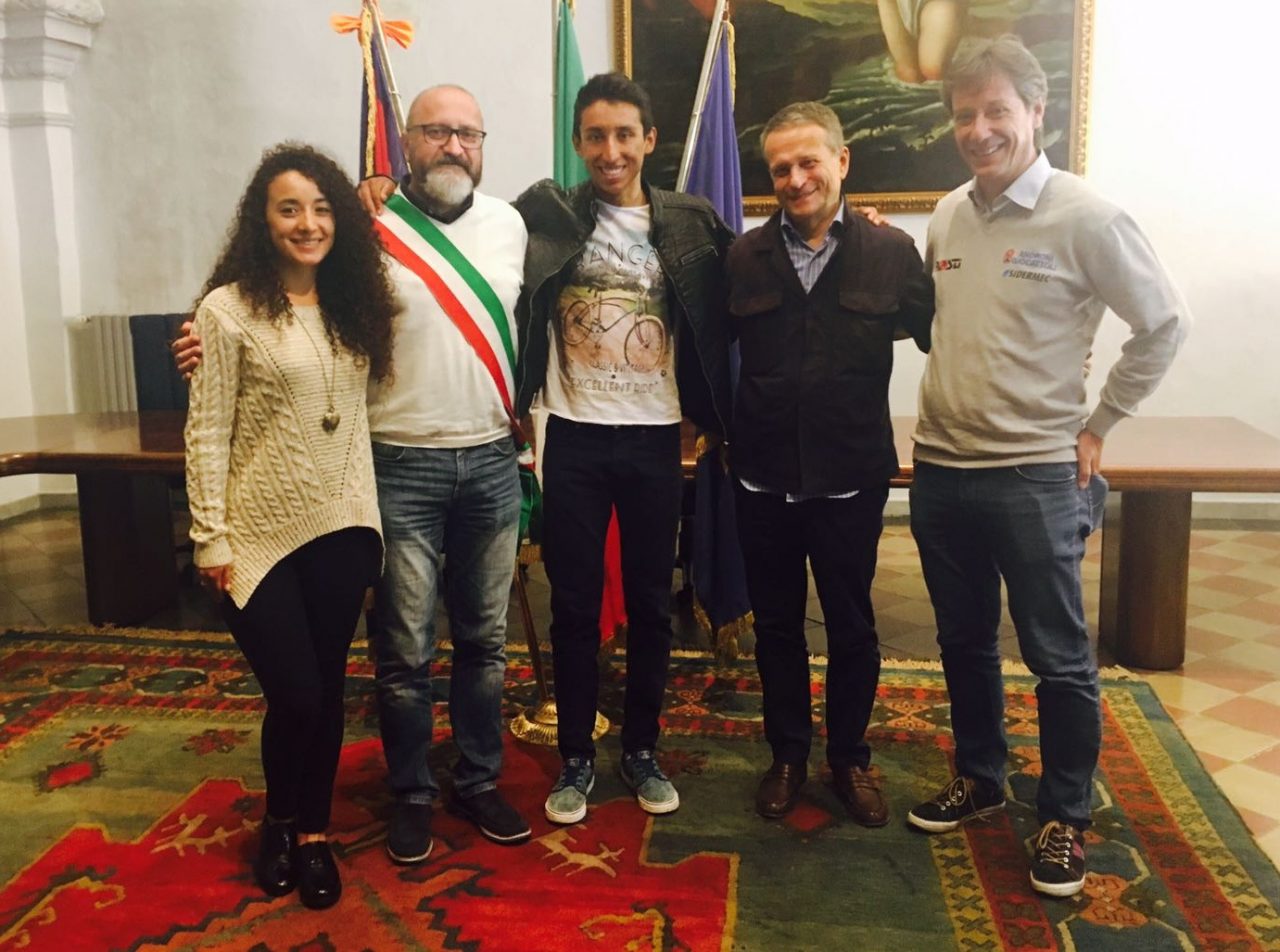 La promessa del ciclismo Bernal incontra il sindaco Pezzetto