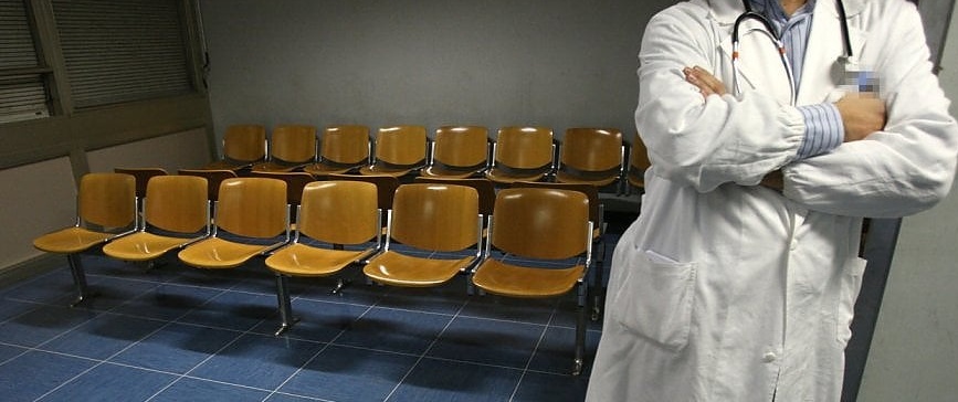 Medico di famiglia cessa il servizio, l’avviso dell’Asl