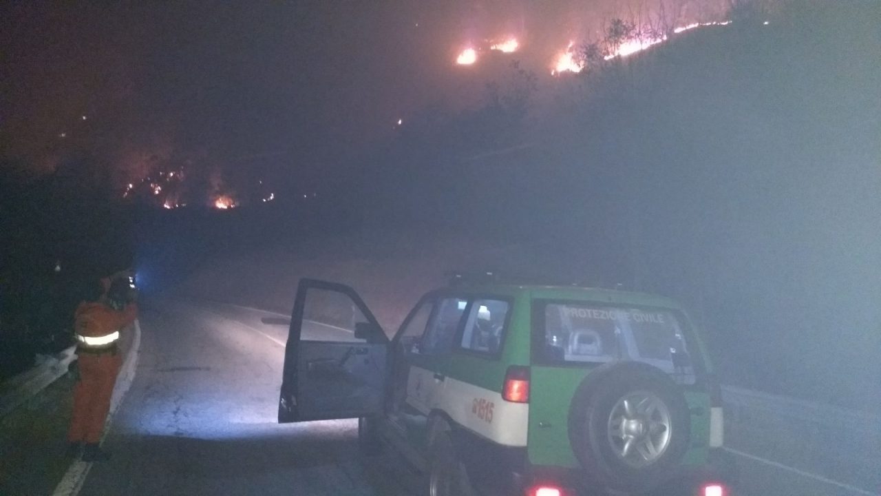 Incendi Canavese bruciano i boschi