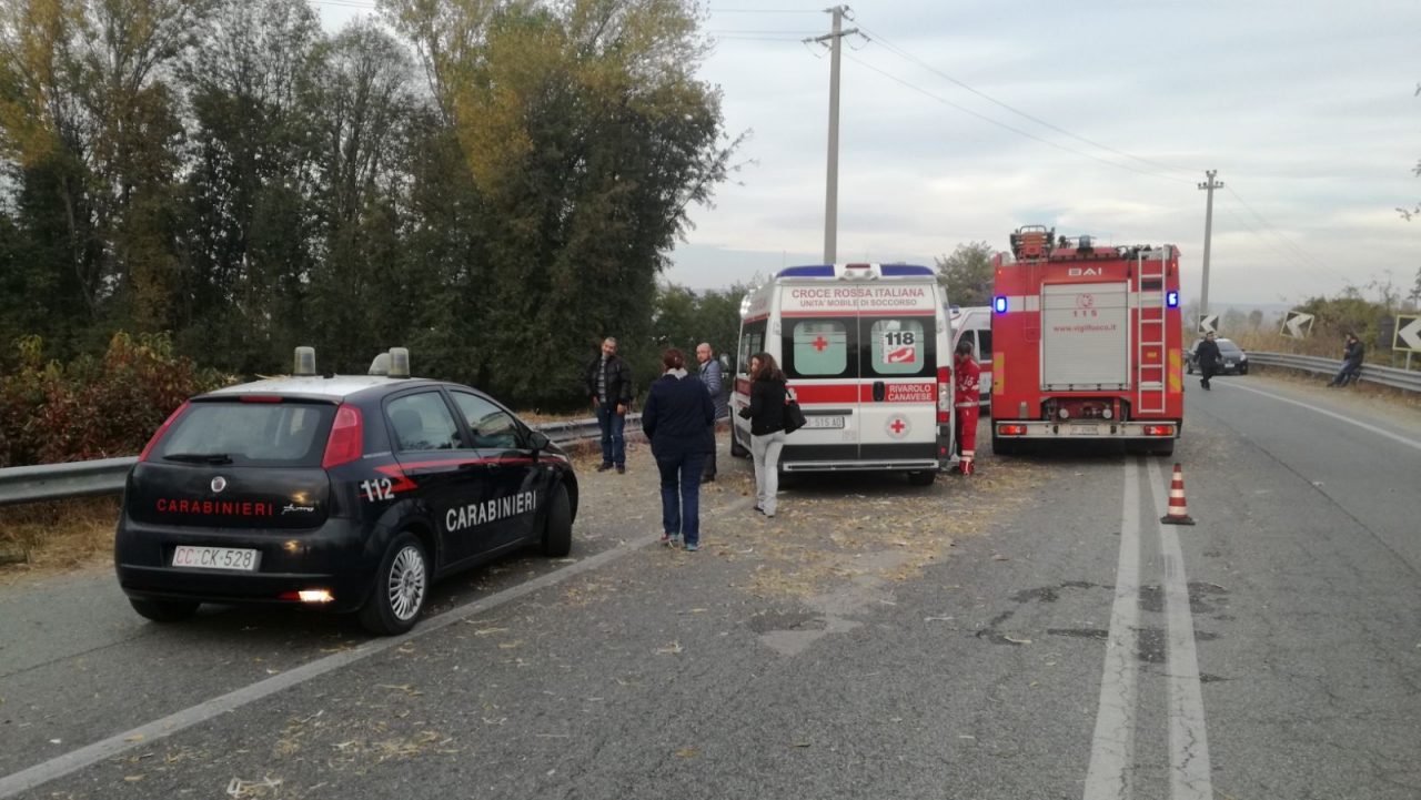 Schianto fatale la morte dopo la curva