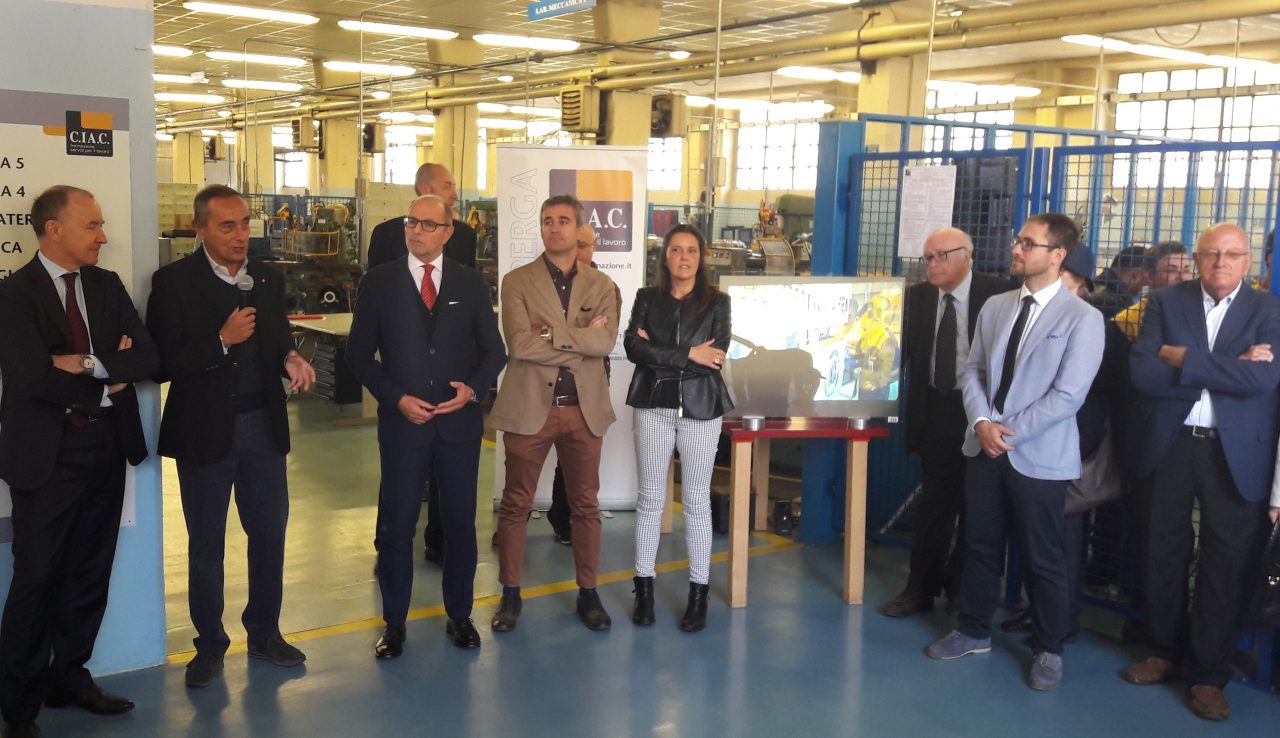 Inaugurata nuova area robot