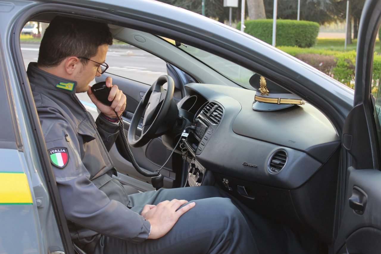 Fiamme Gialle sequestrano ovuli di cocaina