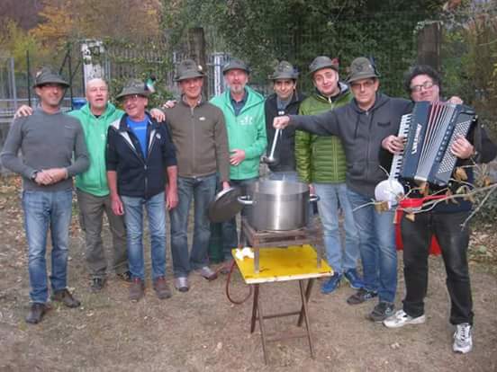 Alpini caldarroste vin brulè