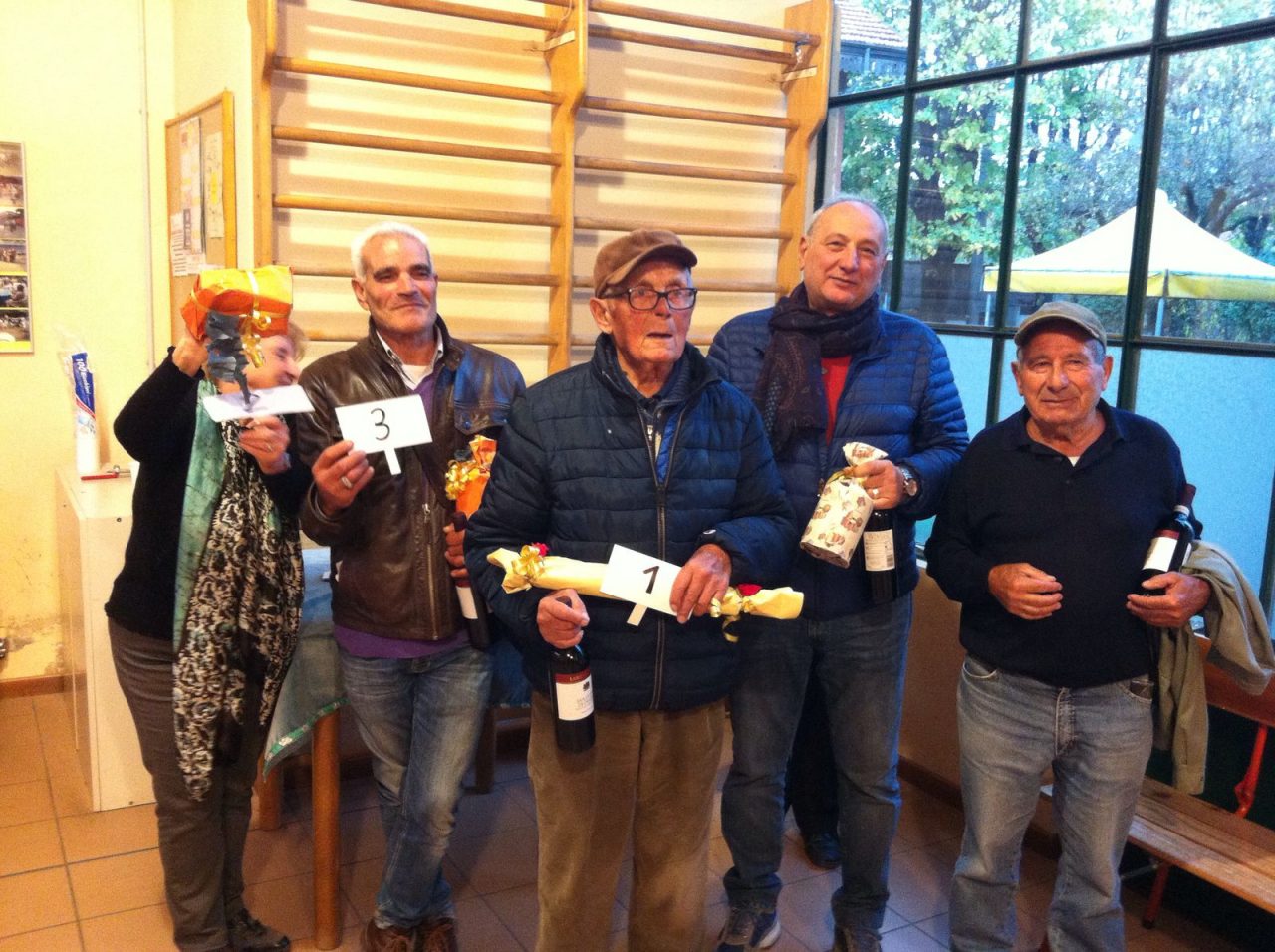 Punto Incontro sfida a carte