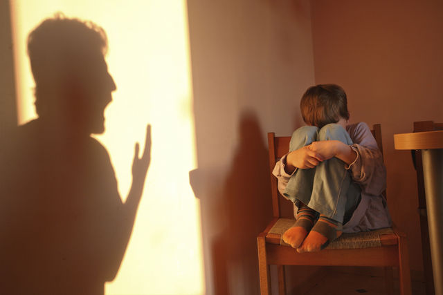 Bambini maltrattati dalle maestre a Vercelli