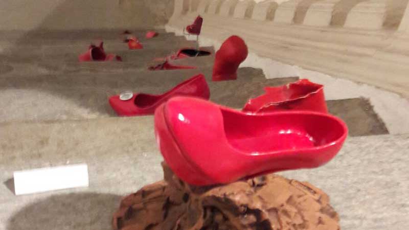 Castellamonte Scarpette Rosse per dire no alla violenza sulle donne