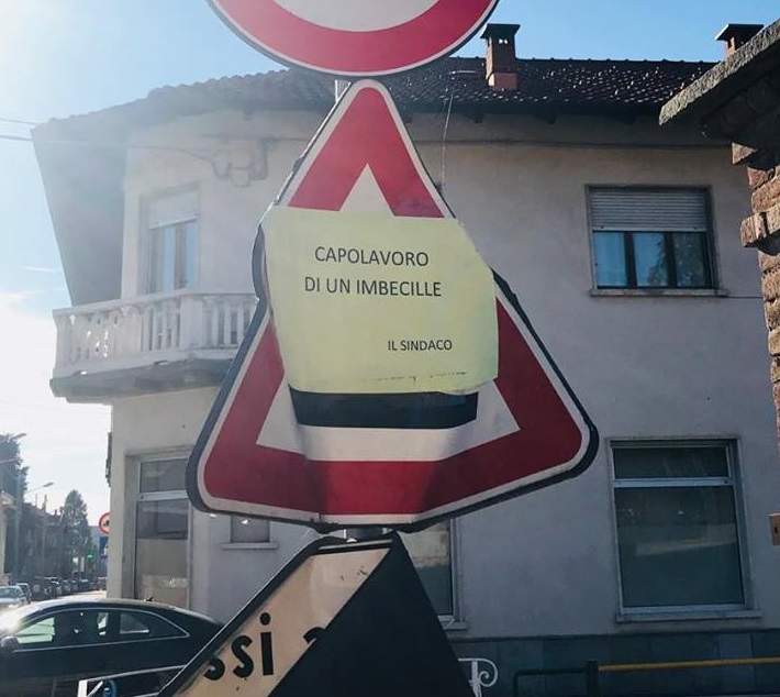 A Balangero il capolavoro di un imbecille