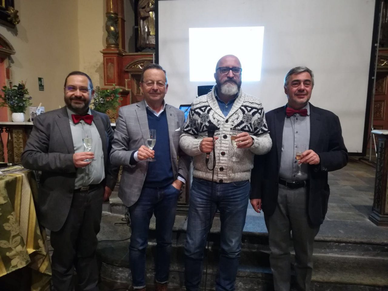 Sorridi in compagnia grande cena solidale
