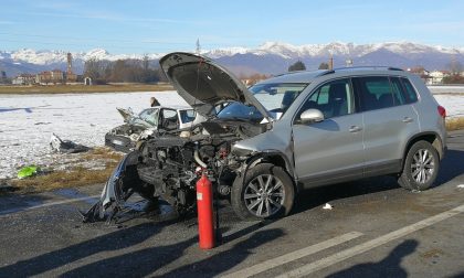 Incidente stradale due persone ferite nel terribile schianto