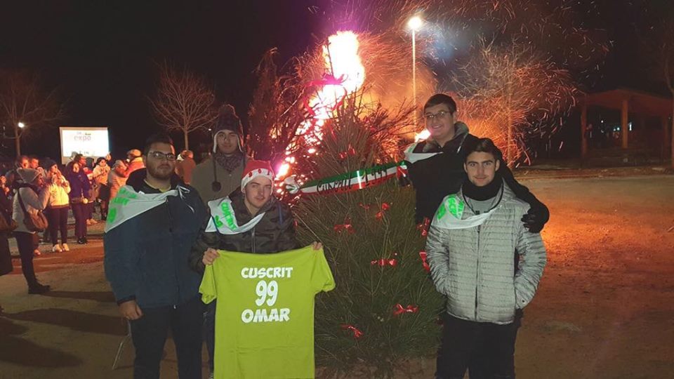 Coscritti 1999 protagonisti del Falò della Vigilia a Villanova | VIDEO